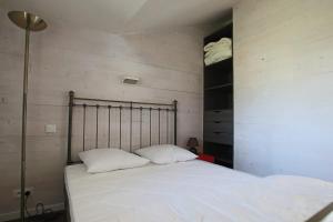 Postel nebo postele na pokoji v ubytování Elma Stay Location Le Parthenay
