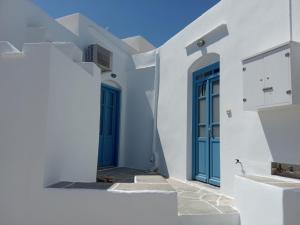 The building in which the holiday home is located