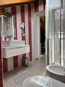 A bathroom at Interno7 Rooms