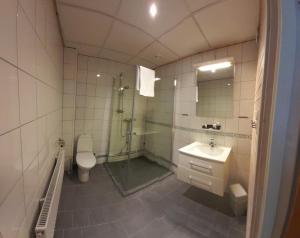 Koupelna v ubytování Skeppsgården B&B + 23 fotografií