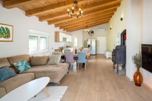 Posezení v ubytování Villa Loni Trogir Marina with pool 55 m2 - 3 e-bike free use