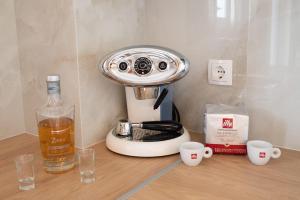 Coffee and tea making facilities at Dream House Ioannina