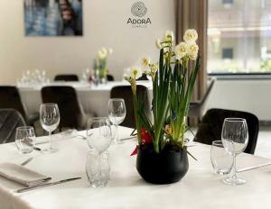 En restaurant eller et andet spisested på Complex Adora