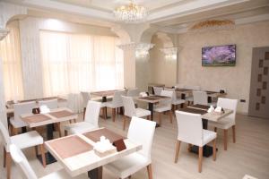 Χώρος καθιστικού στο Anga Yerevan Hotel