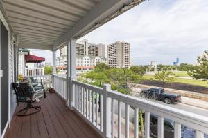 A balcony or terrace at Atlantic City-Waterfront Park-Amazing 360 views