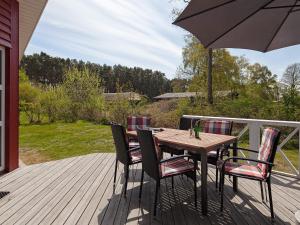 Zahrada ubytování Three-Bedroom Holiday home in Grömitz 7