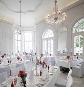 Restaurace v ubytování Das Tegernsee + 37 fotografií