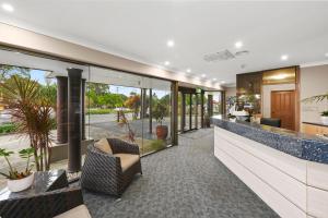 Posezení v ubytování Macquarie Barracks Motor Inn + 37 fotografií