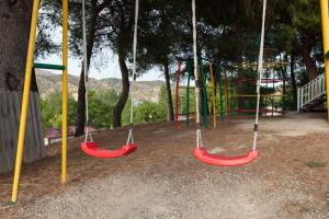 Ο χώρος παιχνιδιού για παιδιά στο Camping Riba-roja