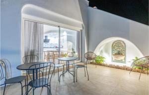 Posedenie v ubytovaní 2 Bedroom Awesome Home In Marbella