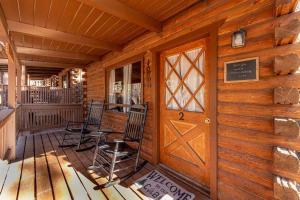 Fotografie z fotogalerie ubytování Forest Cabin 2 Birds Nest v destinaci Payson