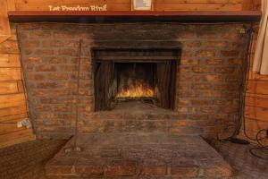 Fotografie z fotogalerie ubytování Forest Cabin 5 Old Glory v destinaci Payson