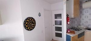 Kuchyň nebo kuchyňský kout v ubytování CALAFELL 5 BEACH