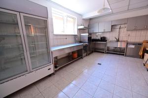 Η κουζίνα ή μικρή κουζίνα στο Pensiunea Darian & David