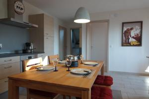 Dining area sa apartment