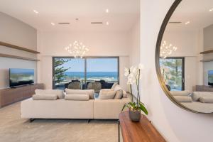 Posezení v ubytování Luxury Villa Near The Sea Meliti Luxury Villa