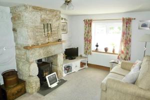 Gallery image of Lovely Cornish cottage in small village setting in Saint Hilary