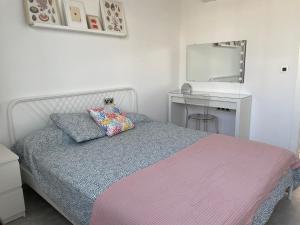 Postel nebo postele na pokoji v ubytování Villa moderna y con piscina privada