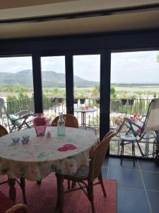 Nespecifikovaný výhled na hory nebo výhled na hory při pohledu z bed and breakfast
