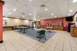 Gallery image of Econo Lodge in High Point