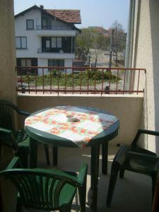 Μπαλκόνι ή βεράντα στο Сотирови, самостоятелни стаи