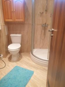 Ένα μπάνιο στο Seaside 1-BR Apartment with Pool Access +28 φωτογραφίες