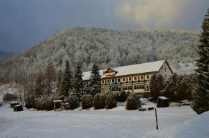 Hotel Priehrada зимой