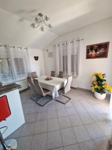 Fotografie z fotogalerie ubytování Rooms for 2 Makarska v destinaci Makarska