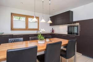 Kuchyň nebo kuchyňský kout v ubytování Ferienhaus Casa Luna