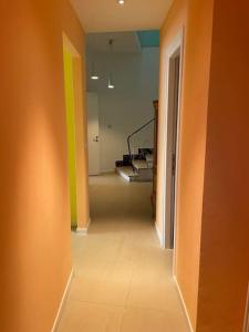 Fotografie z fotogalerie ubytování Ocean View Villa with Fast WI-FI and Elevator to Town v Levantu