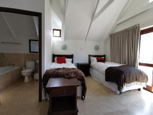Gallery image of Berghuesli Villa de Luxe in Cape Town
