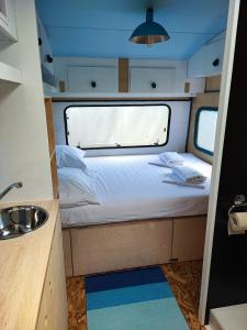 Hostel Trobenta in Oblak客房内的一张或多张床位
