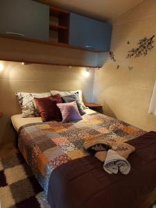 Кровать или кровати в номере Camp Maslina