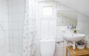 Łazienka w obiekcie Domek pod Świerkiem