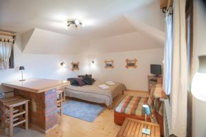 Postel nebo postele na pokoji v ubytování Lux smestaj Ivanjicki konaci + 37 fotografií