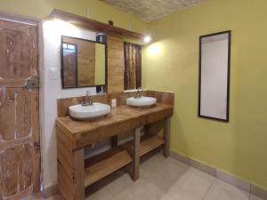 Koupelna v ubytování Hostal IKAL