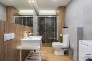 Koupelna v ubytování InPoint Apartments G11 near Old Town & Kazimierz District & Parking Option