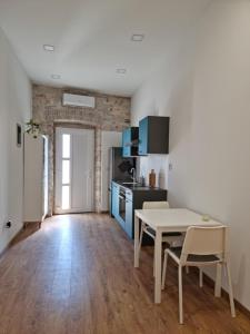 Gallery image of Central Studio Apartment in Pula +17 photos