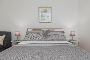 Postel nebo postele na pokoji v ubytování Villa Noa Mimice + 37 fotografií