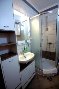 Koupelna v ubytování Apartment Leana Selce