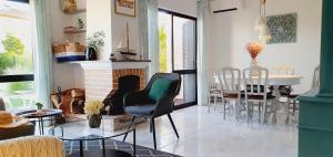 Χώρος καθιστικού στο Villa charmosa V2 junto à praia e à Marina de Vilamoura +34 φωτογραφίες