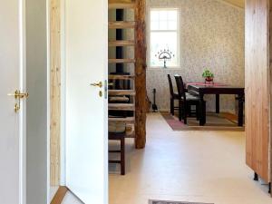 Billede fra billedgalleriet på 6 person holiday home in SANDHEM-By Traum i Sandhem + 13 billeder