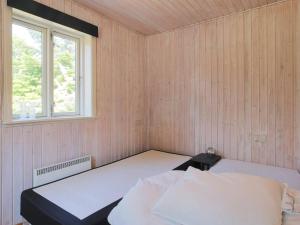 Postel nebo postele na pokoji v ubytování Holiday home Sjællands Odde XVIII