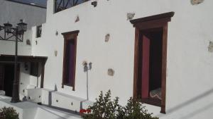 Gedung tempat country house berlokasi