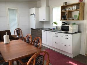Köök või kööginurk majutusasutuses Koli caravan cottages