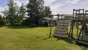 Herní místnost nebo prostor pro děti v ubytování Kastani Camping