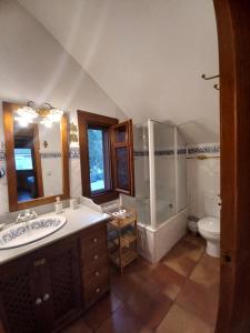 Kúpeľňa v ubytovaní EL REFUGIO DE GORIZ