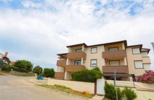 Budova, kde se apartmán nachází + 10 fotografií