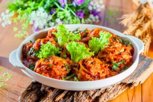 Jídlo v hotelu nebo okolí