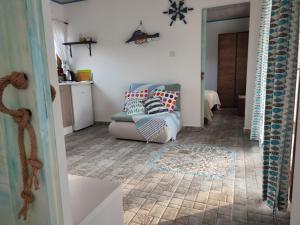 A seating area at Blue Breeze